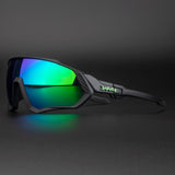 Polarized Cycling Glasses